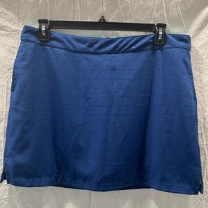 Lady Hagen stretchy golf skort size 16. Blue with aqua under